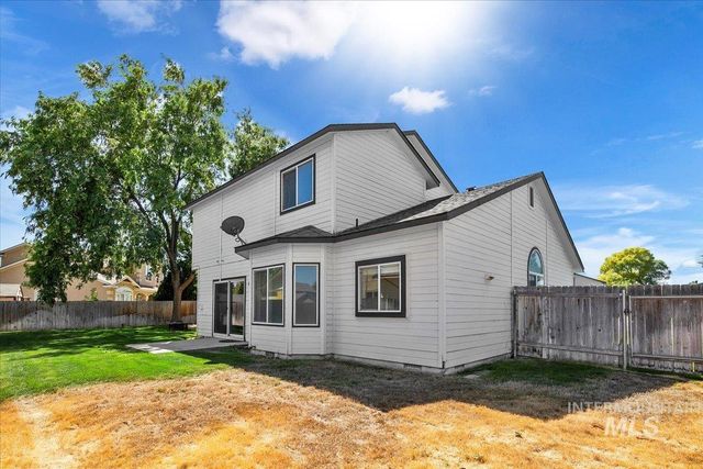 36 S Bonner St, Nampa, ID 83651
