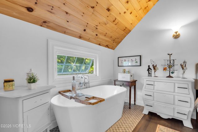 345 Chapel Hill Road, Atlantic Highlands, NJ 07716