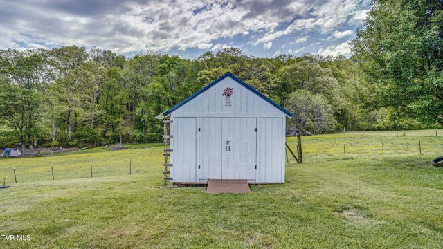 2545 Siam Road, Elizabethton, TN 37643