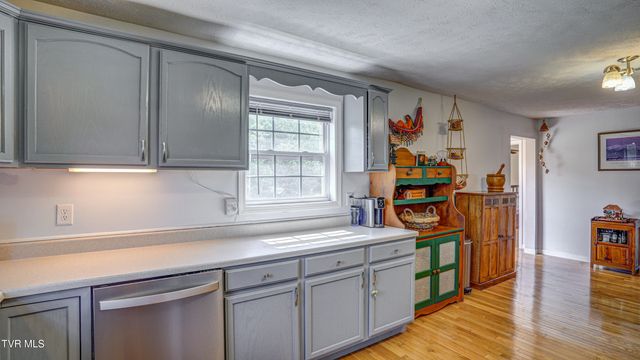 2545 Siam Road, Elizabethton, TN 37643