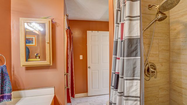 2545 Siam Road, Elizabethton, TN 37643