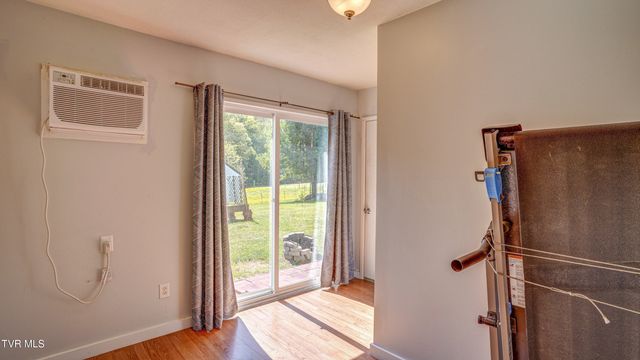 2545 Siam Road, Elizabethton, TN 37643