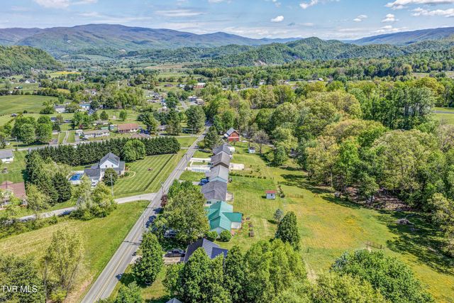 2545 Siam Road, Elizabethton, TN 37643