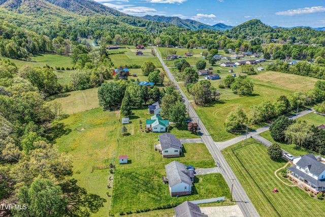 2545 Siam Road, Elizabethton, TN 37643