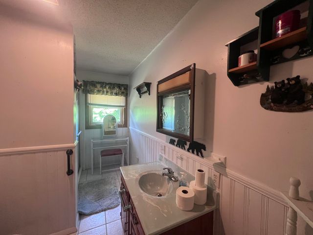 4900 E Kentucky 904, Williamsburg, KY 40769