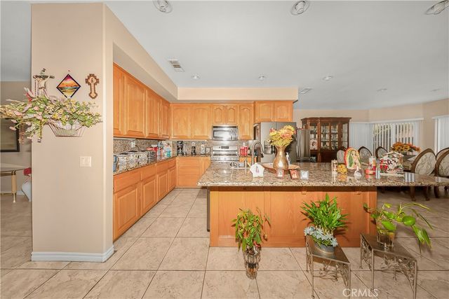 24720 Glenbrook Court, Moreno Valley, CA 92551