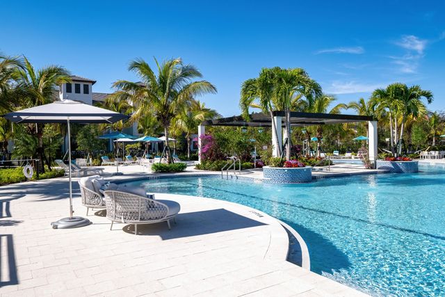 2000 Stirling Road 3-204, Hollywood, FL 33020