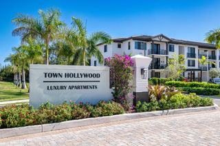 2000 Stirling Road 3-204, Hollywood, FL 33020