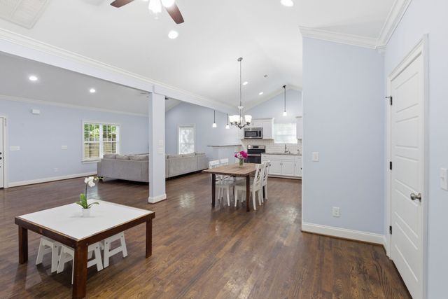 300 Timmons St, Nashville, TN 37211