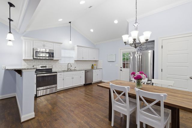 300 Timmons St, Nashville, TN 37211