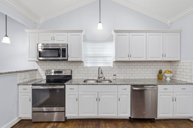 300 Timmons St, Nashville, TN 37211