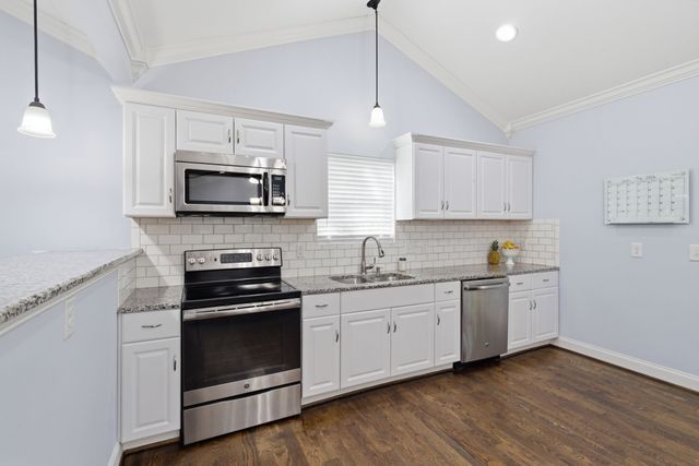 300 Timmons St, Nashville, TN 37211