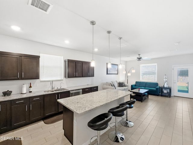 1664 SAM DOMINGUEZ Street, El Paso, TX 79928