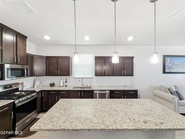 1664 SAM DOMINGUEZ Street, El Paso, TX 79928