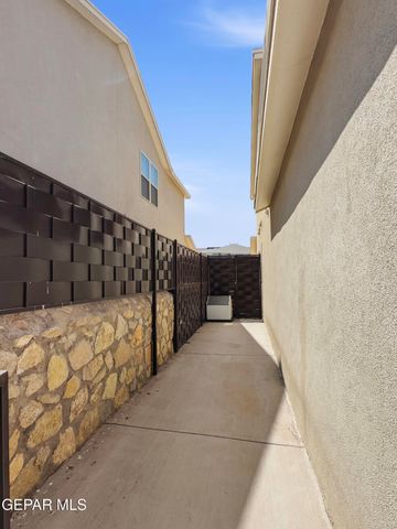 1664 SAM DOMINGUEZ Street, El Paso, TX 79928