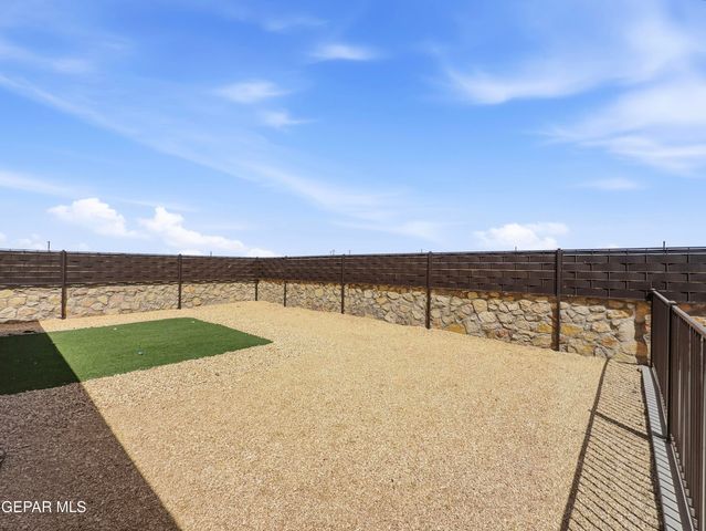 1664 SAM DOMINGUEZ Street, El Paso, TX 79928