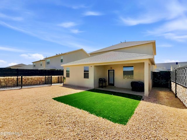 1664 SAM DOMINGUEZ Street, El Paso, TX 79928