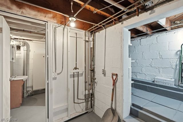 4790 W Sprague Road, Parma, OH 44134