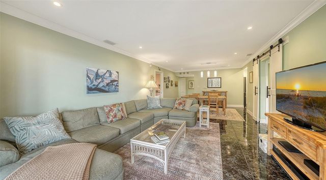 1200 EAST PEPPERTREE LANE 302, Sarasota, FL 34242