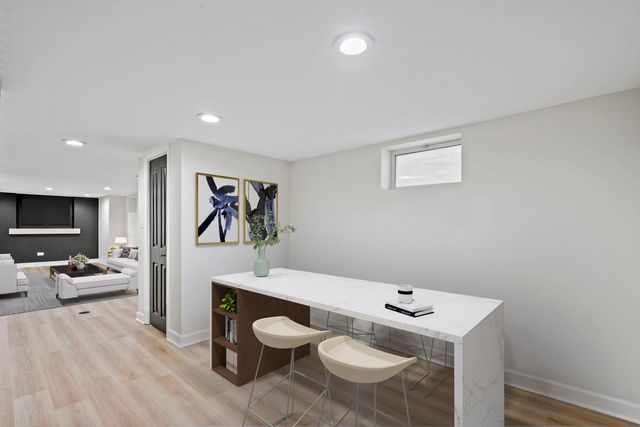 6444 28th Place, Berwyn, IL 60402