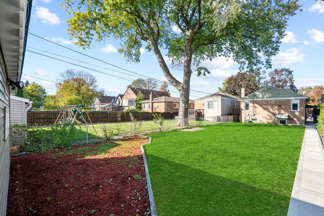 6444 28th Place, Berwyn, IL 60402