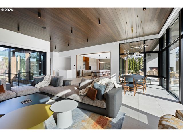 12320 Sw RIVERVIEW Ln, Wilsonville, OR 97070