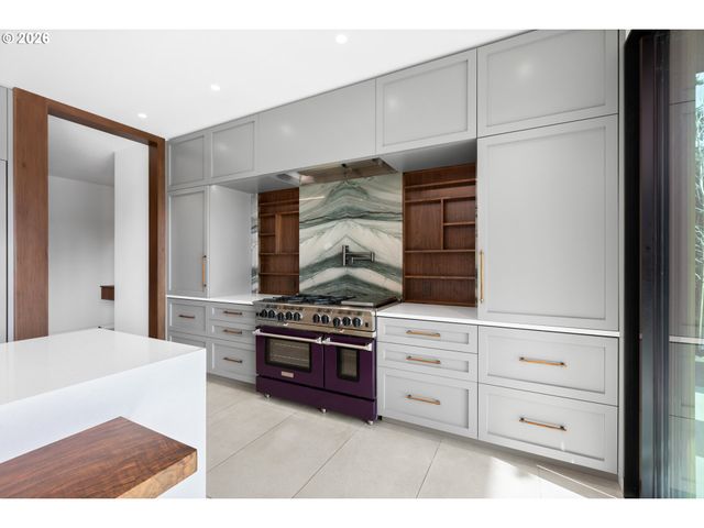 12320 Sw RIVERVIEW Ln, Wilsonville, OR 97070