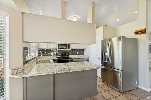 4541 W 6015 S, Kearns, UT 84118