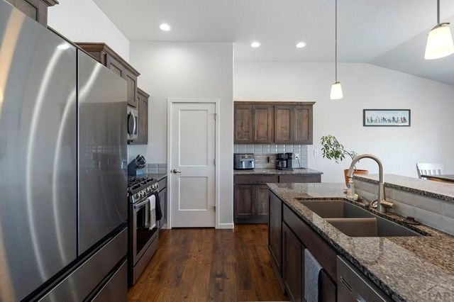 926 S Monterosa Dr, Pueblo West, CO 81007