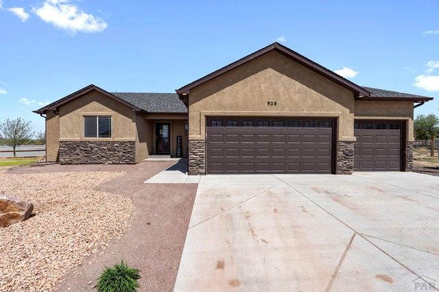 926 S Monterosa Dr, Pueblo West, CO 81007