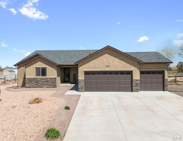 926 S Monterosa Dr, Pueblo West, CO 81007