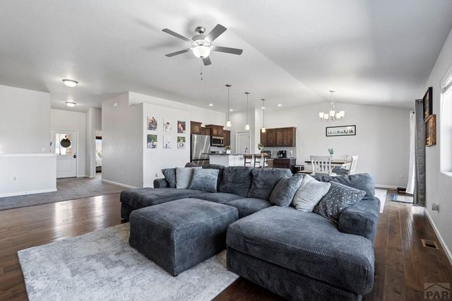 926 S Monterosa Dr, Pueblo West, CO 81007