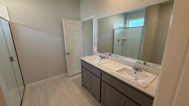 321 GALLANT MAN Court, Granbury, TX 76049