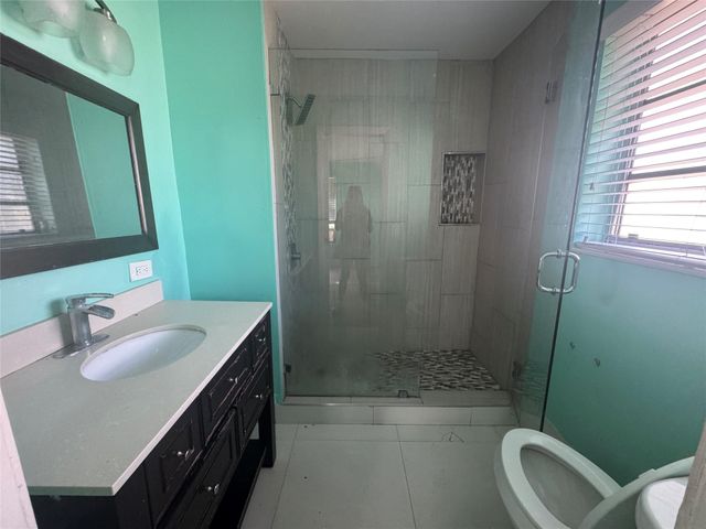 160 SE 15th Ave, Pompano Beach, FL 33060