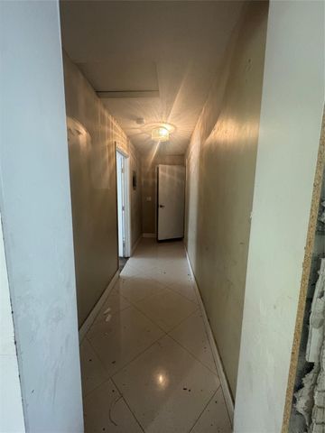 160 SE 15th Ave, Pompano Beach, FL 33060