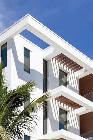 509 GOLDEN GATE POINT 3, Sarasota, FL 34236