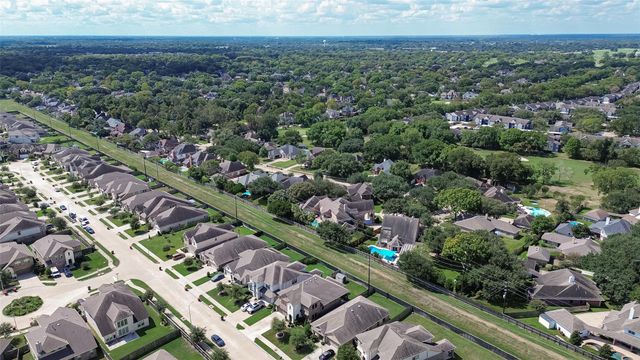 2331 Pumpkin Patch Lane, Richmond, TX 77406