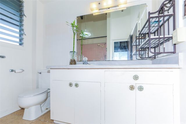 1647 Ala Amoamo Street, Honolulu, HI 96819