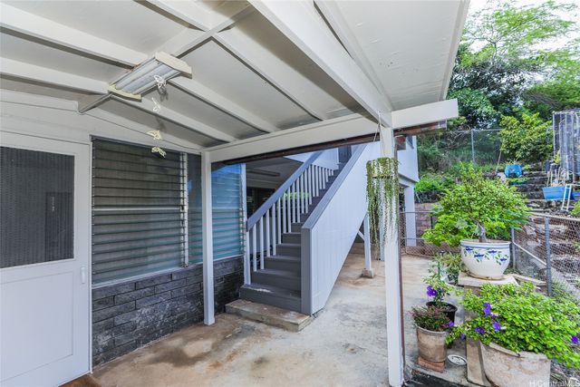 1647 Ala Amoamo Street, Honolulu, HI 96819