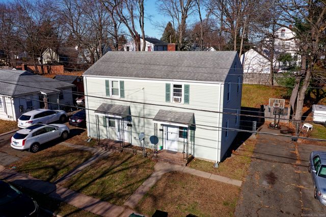 37 Seaman Circle, Manchester, CT 06040