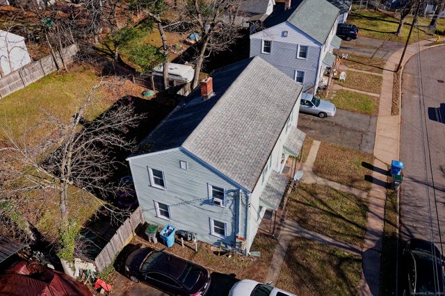 37 Seaman Circle, Manchester, CT 06040