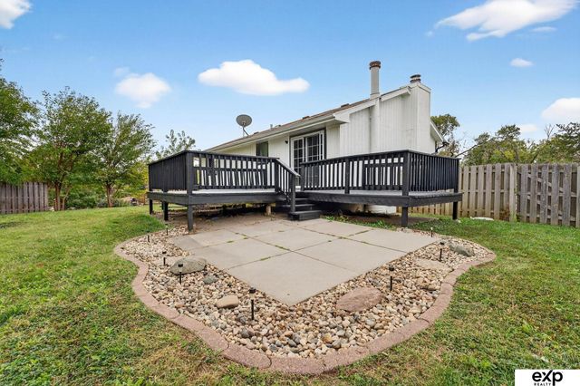 13518 Washington Circle, Omaha, NE 68137