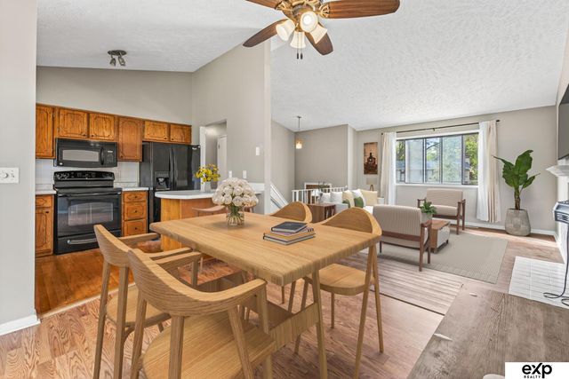 13518 Washington Circle, Omaha, NE 68137