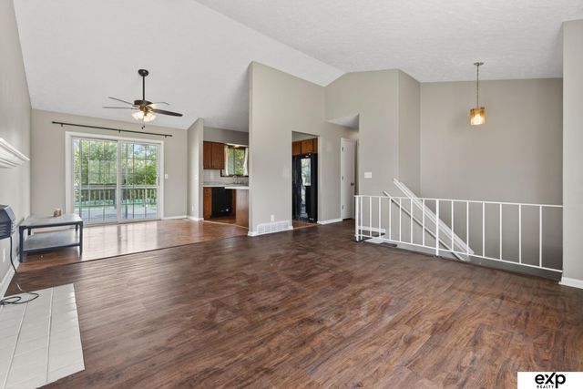 13518 Washington Circle, Omaha, NE 68137