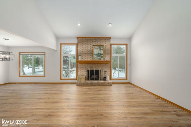 52531 Lasalle Drive, Shelby Twp, MI 48315