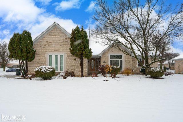 52531 Lasalle Drive, Shelby Twp, MI 48315