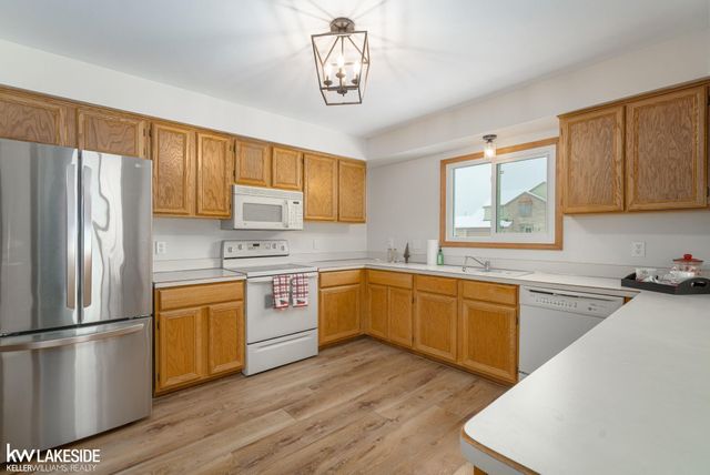 52531 Lasalle Drive, Shelby Twp, MI 48315