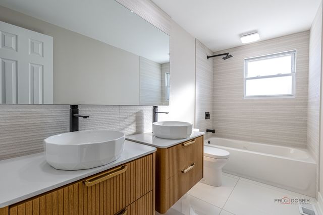 632 Weidner Road, Buffalo Grove, IL 60089