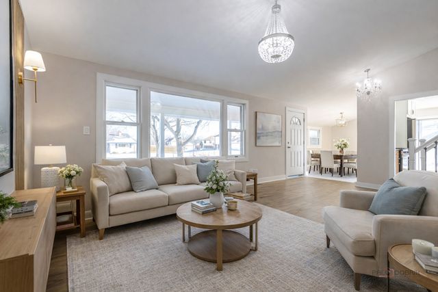 632 Weidner Road, Buffalo Grove, IL 60089