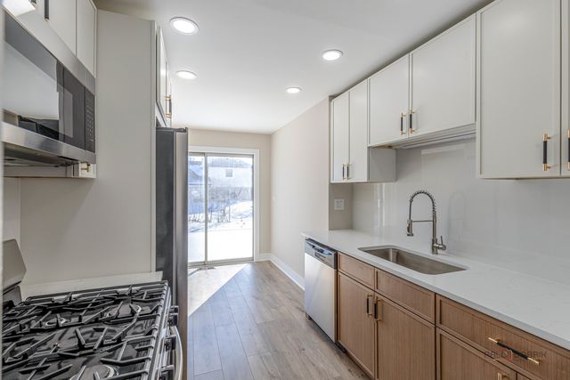 632 Weidner Road, Buffalo Grove, IL 60089